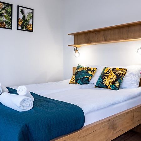 Rajska Polana Domki Premium ,Na Odludziu Z Prywatna Balia Z Jacuzzi I Sauna ,Cisza,Rowery Elektryczne,Gory,Astroprzygoda,- Adrspach, Skalne Miasto, Zamek Ksiaz,Andrzejowka,Karpacz, Sniezka,Janskie Laznie,Pec Mieroszow Ngoại thất bức ảnh