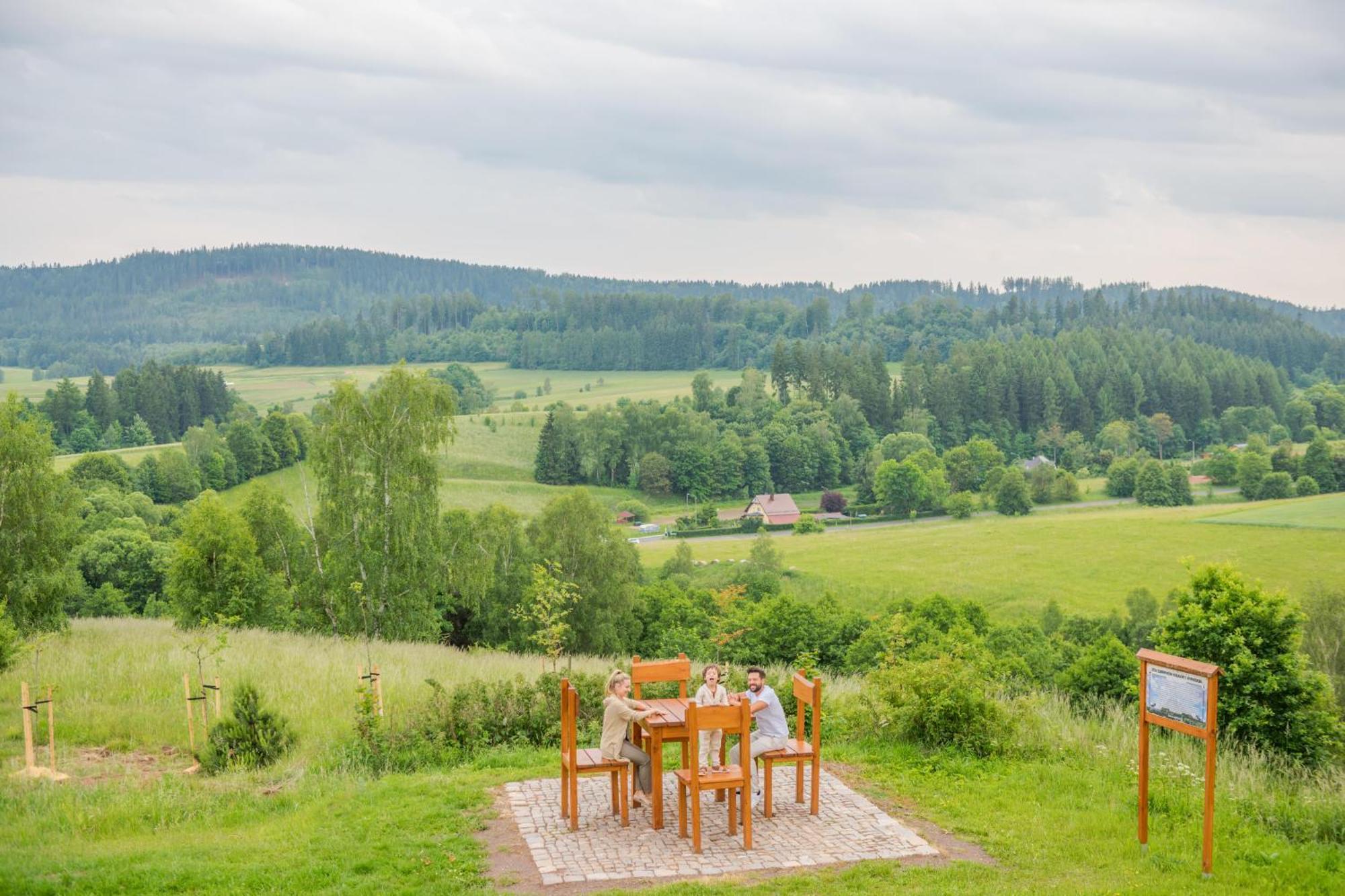 Rajska Polana Domki Premium ,Na Odludziu Z Prywatna Balia Z Jacuzzi I Sauna ,Cisza,Rowery Elektryczne,Gory,Astroprzygoda,- Adrspach, Skalne Miasto, Zamek Ksiaz,Andrzejowka,Karpacz, Sniezka,Janskie Laznie,Pec Mieroszow Ngoại thất bức ảnh