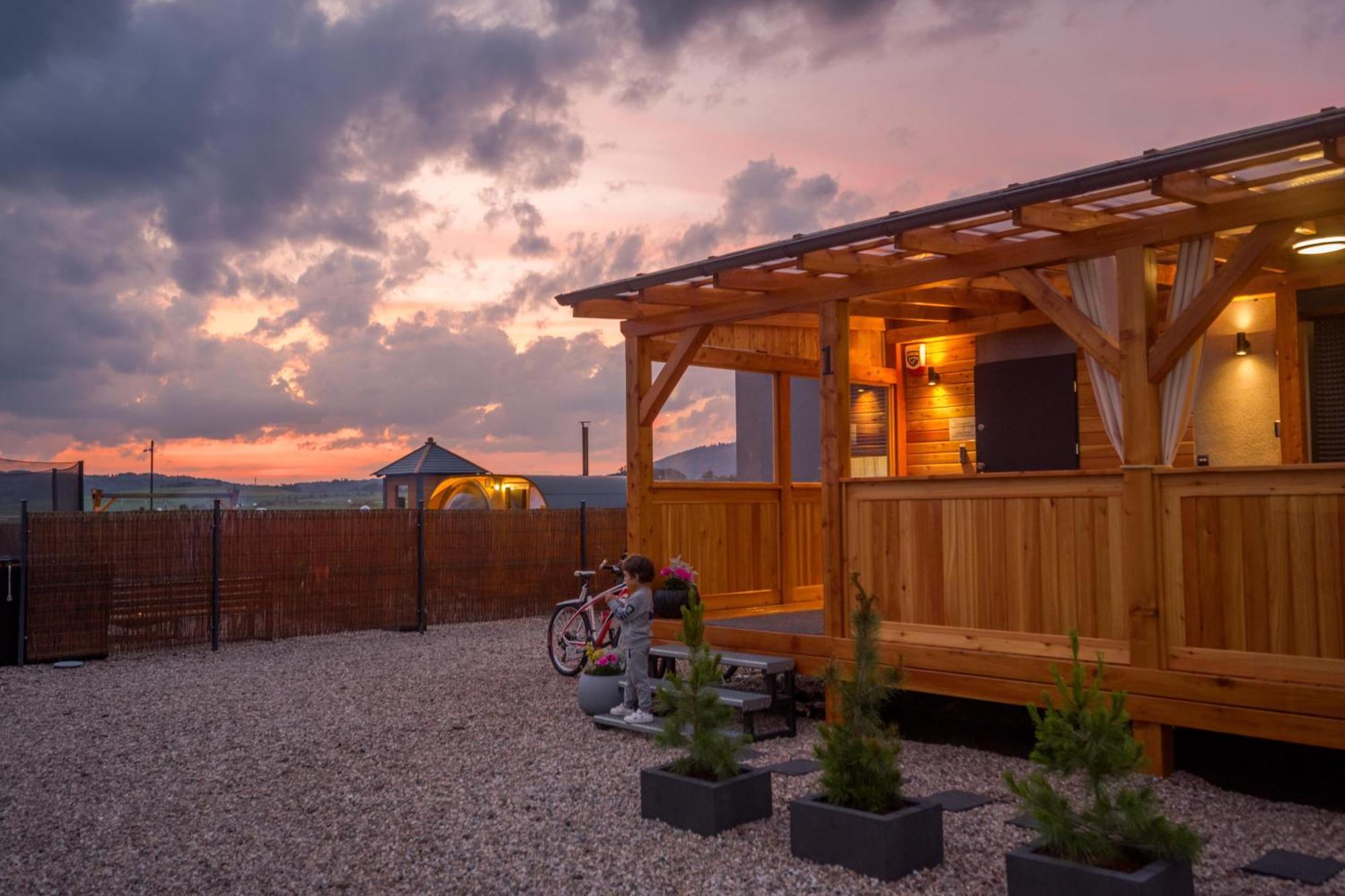 Rajska Polana Domki Premium ,Na Odludziu Z Prywatna Balia Z Jacuzzi I Sauna ,Cisza,Rowery Elektryczne,Gory,Astroprzygoda,- Adrspach, Skalne Miasto, Zamek Ksiaz,Andrzejowka,Karpacz, Sniezka,Janskie Laznie,Pec Mieroszow Ngoại thất bức ảnh
